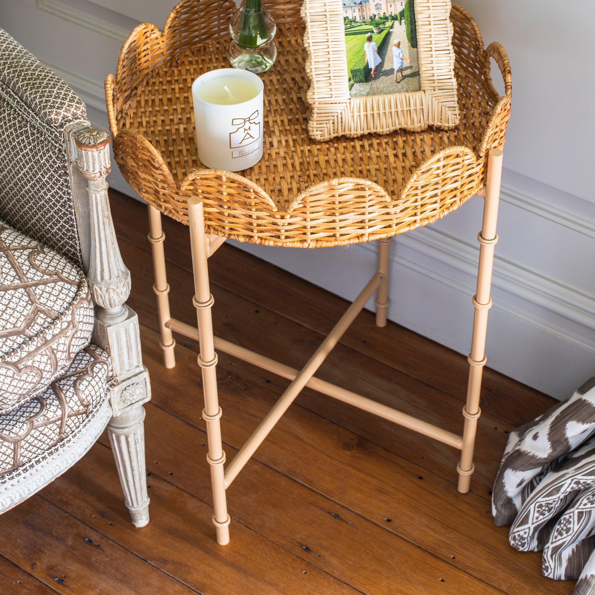 Round Scalloped Rattan Tray With Stand - Image 7