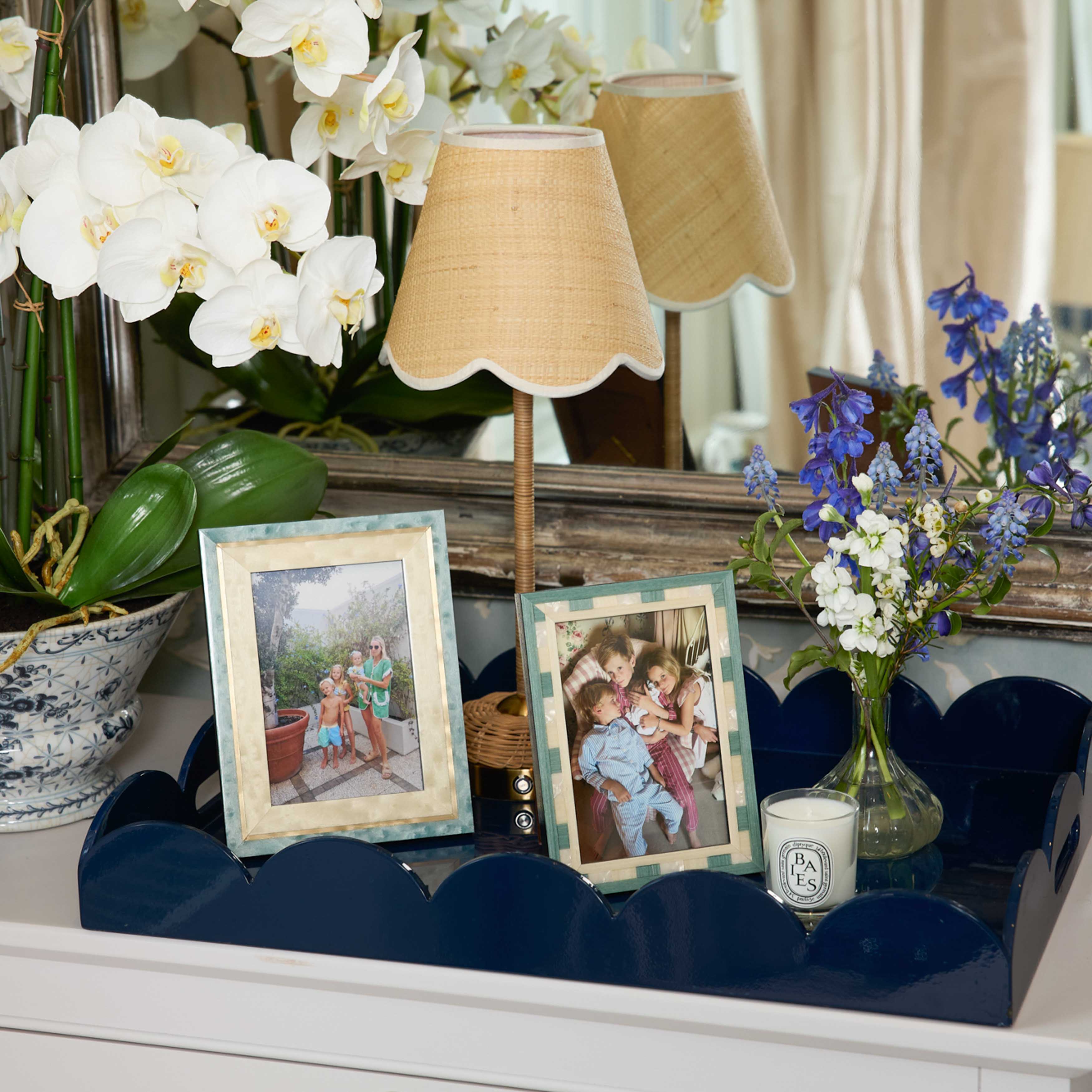 Navy Blue Lacquer Scalloped Tray - Image 2
