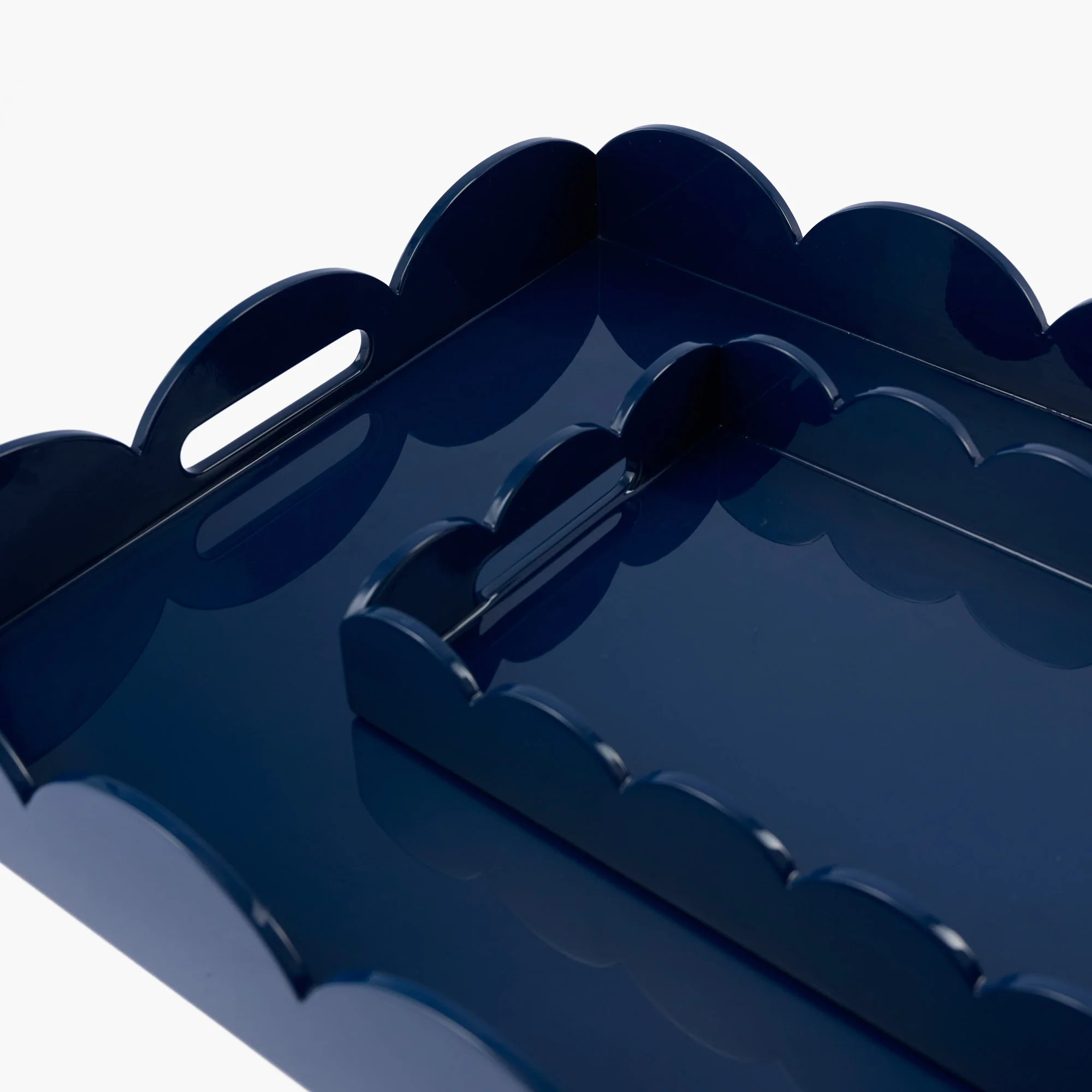 Navy Blue Lacquer Scalloped Tray - Image 3