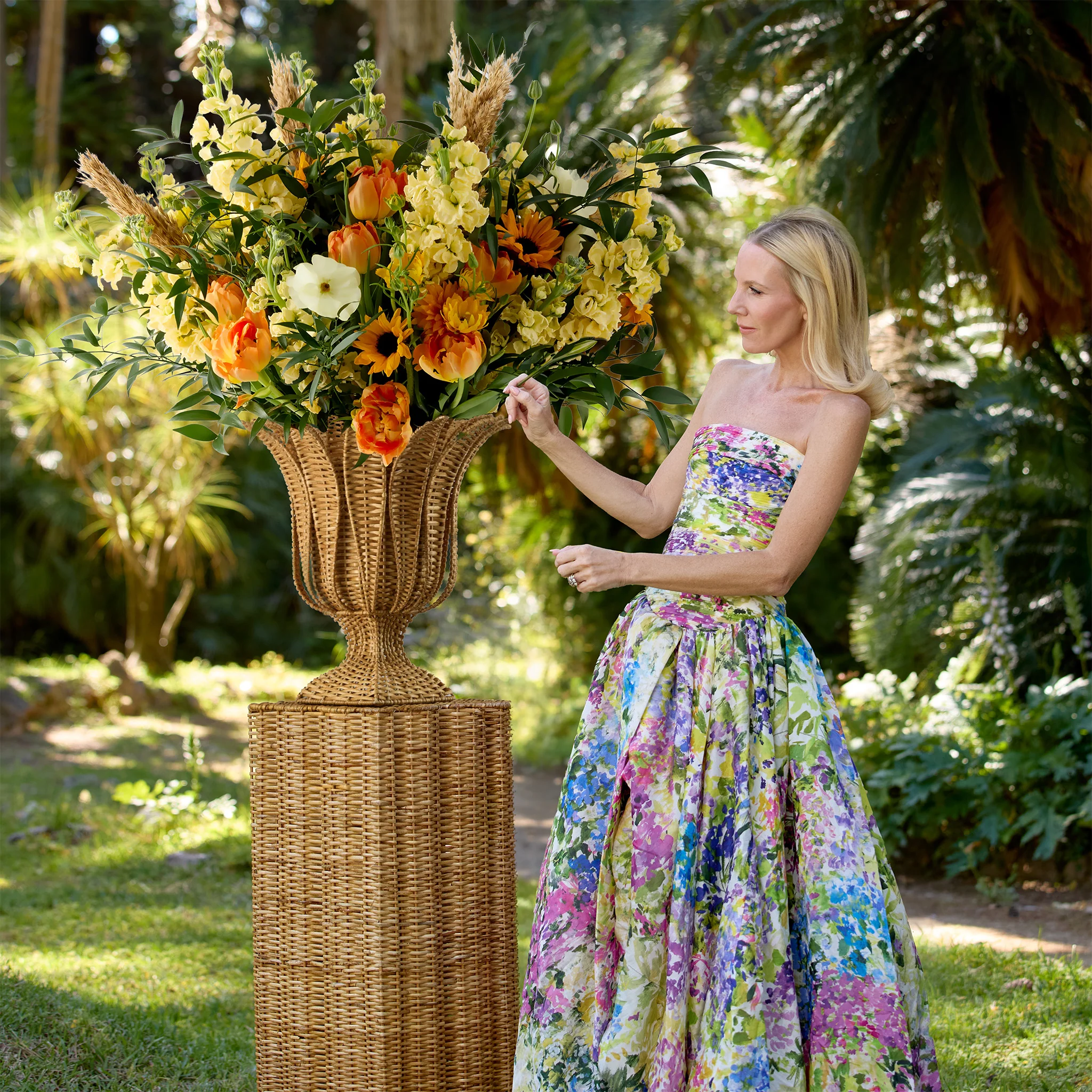 Palm Rattan Urn - Image 8