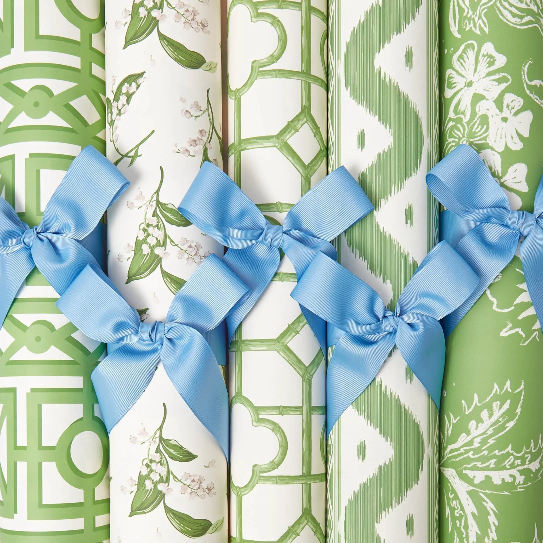 Pebble Lily of the Valley Wallpaper - Image 2