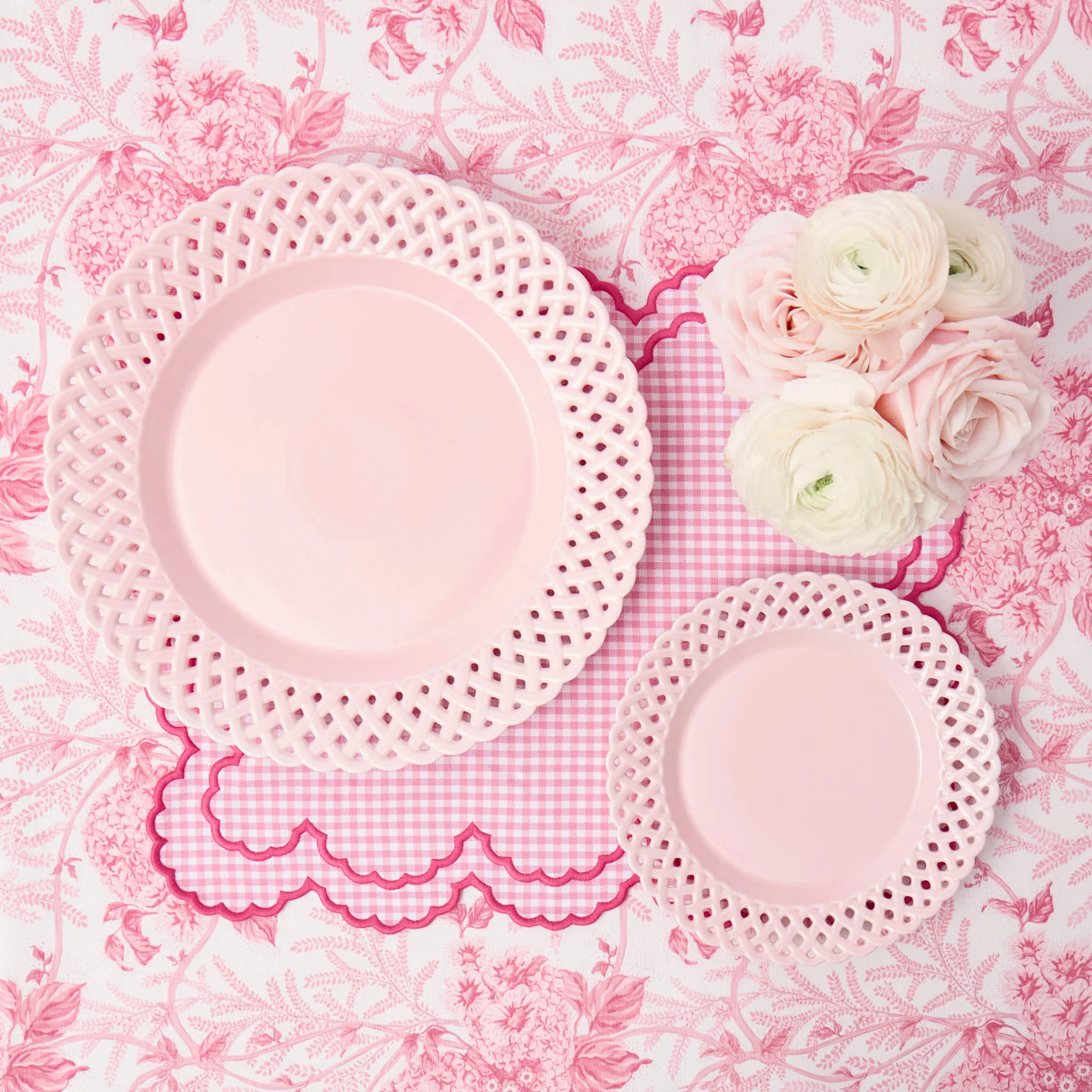 Pink Basketweave Dinner & Starter Plates (Set of 8) - Image 4