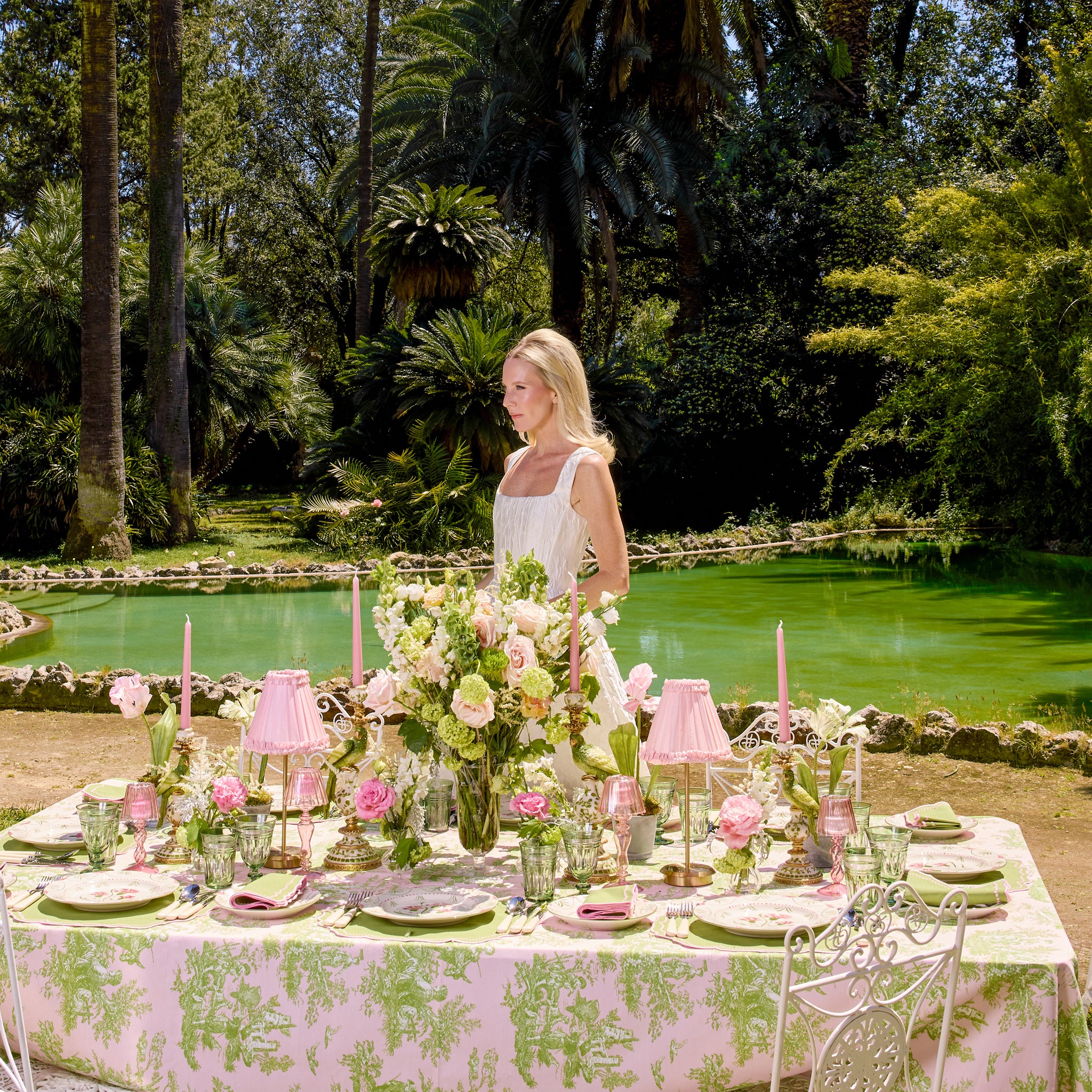 Pink & Green Santa Kristina Dinner & Starter Plates (Set of 8) - Image 3