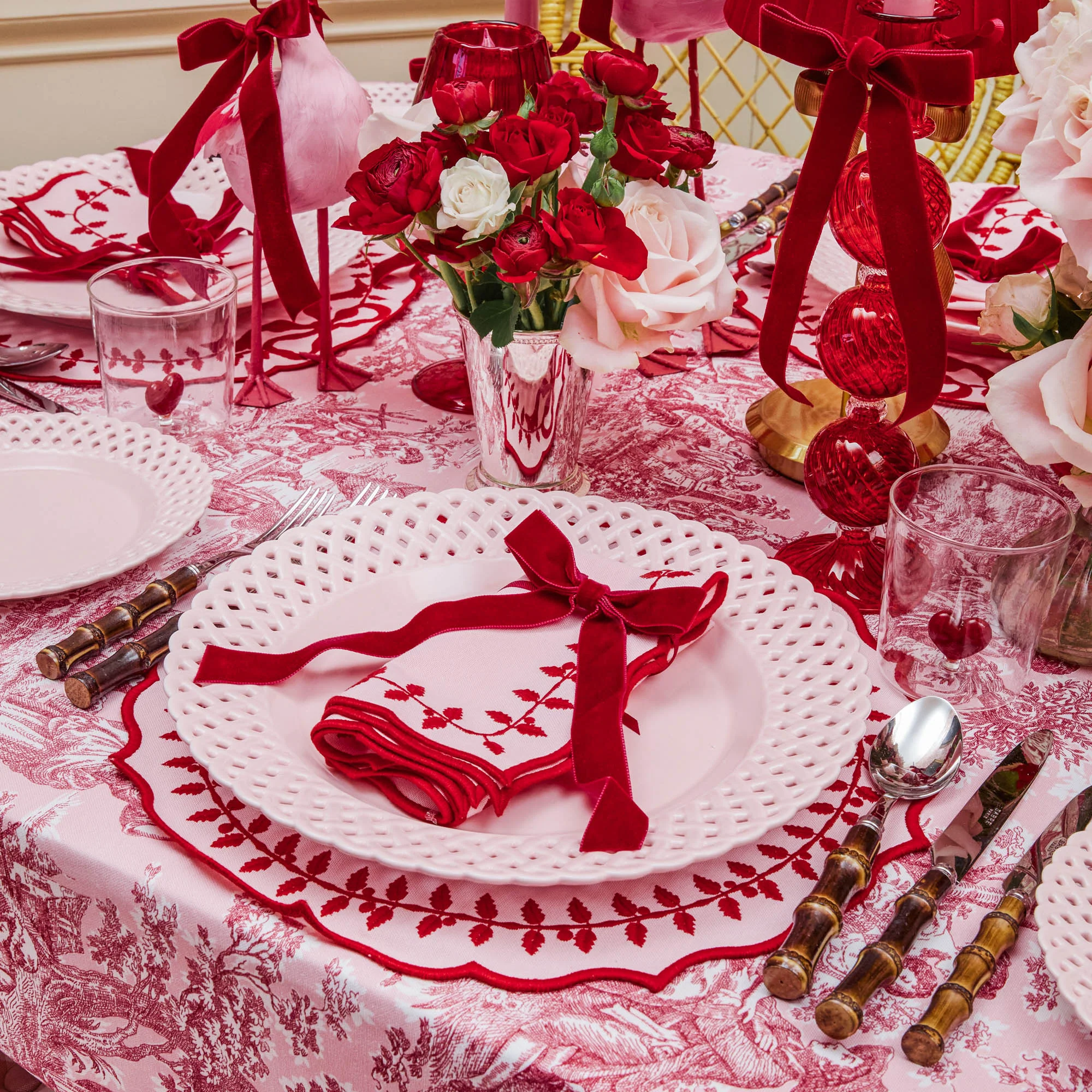 Pink & Red Bow Laurel Placemats (Set of 4) - Image 10