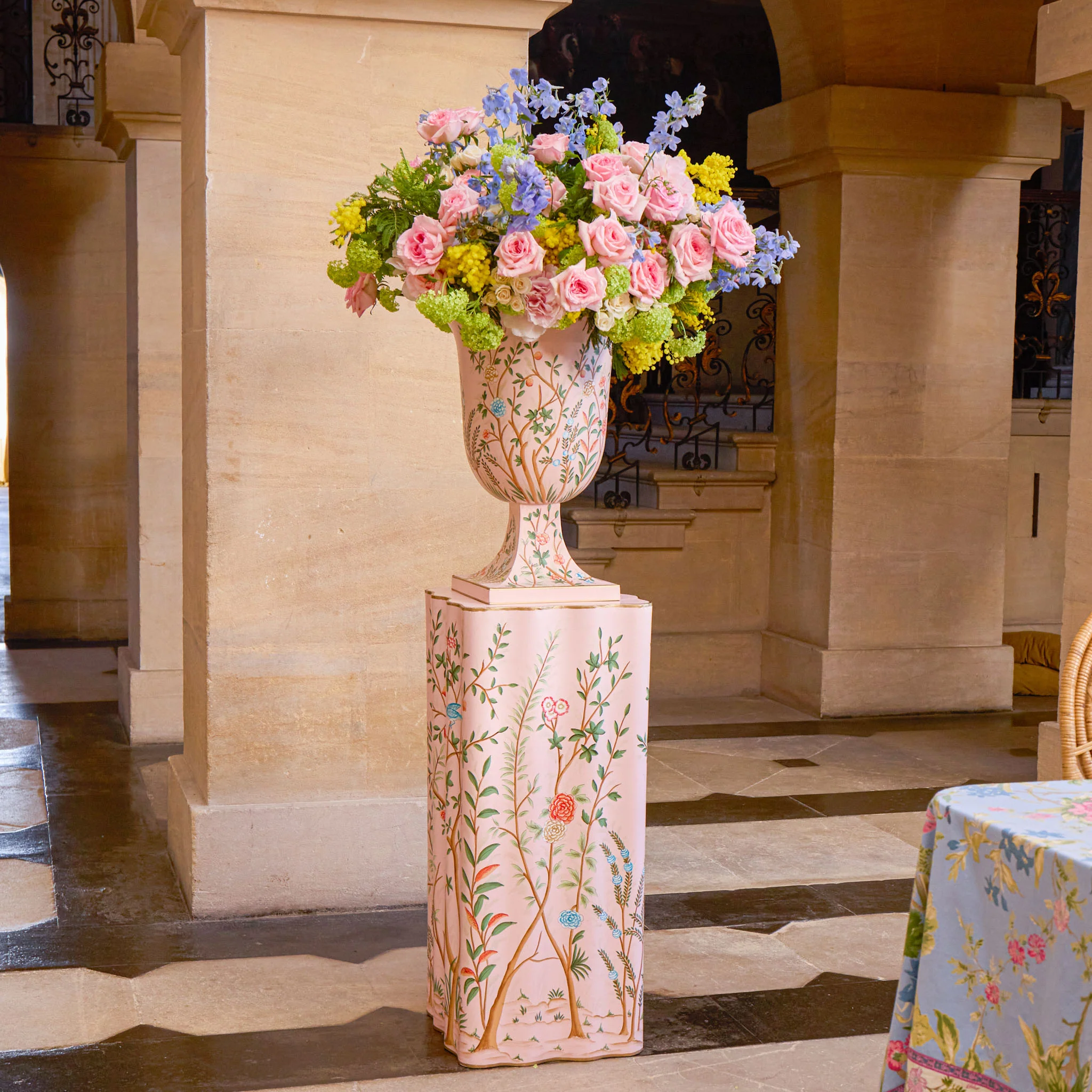 Pink Chinoiserie Tole Urn - Image 4