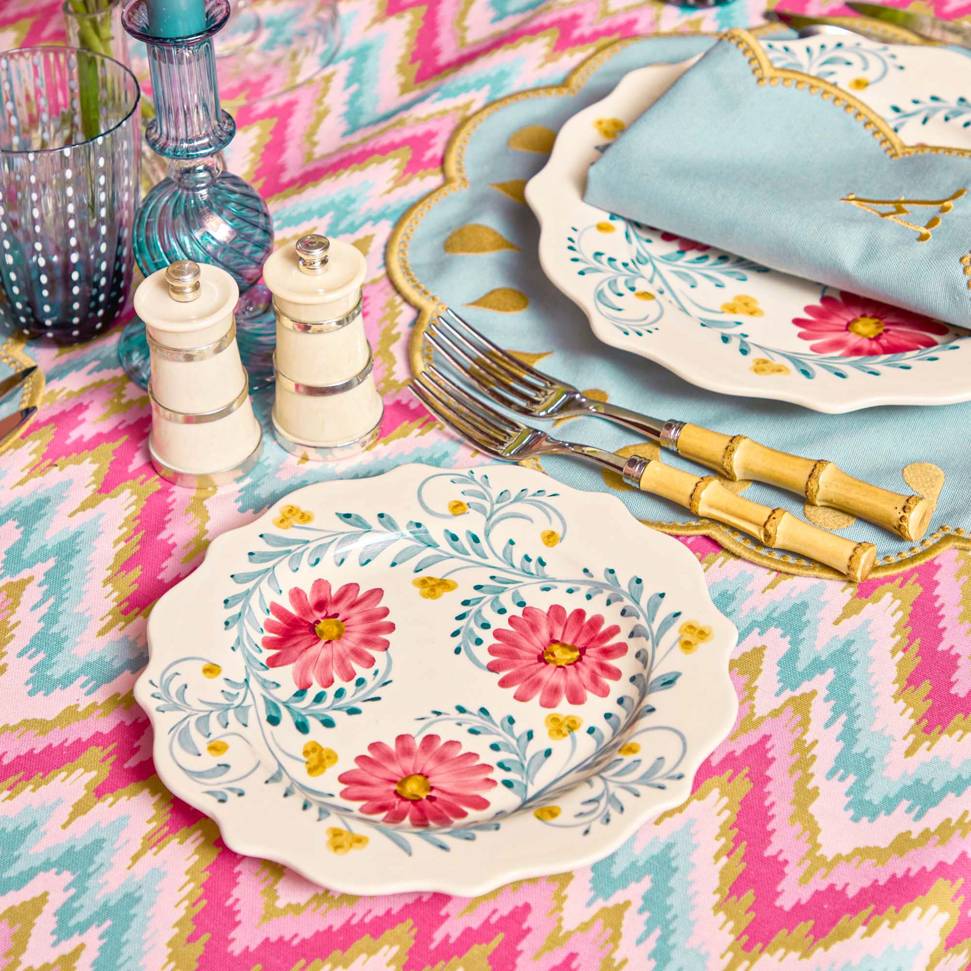 Ivorine Salt & Pepper Set - Image 9