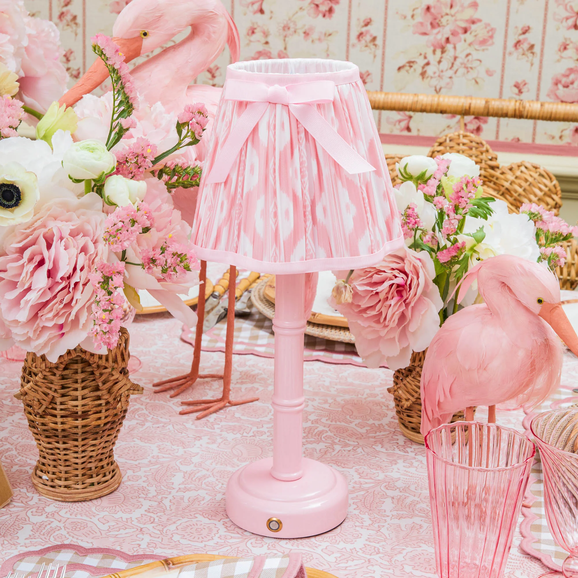 Pink Leonora Lacquer Rechargeable Lamp - Image 9