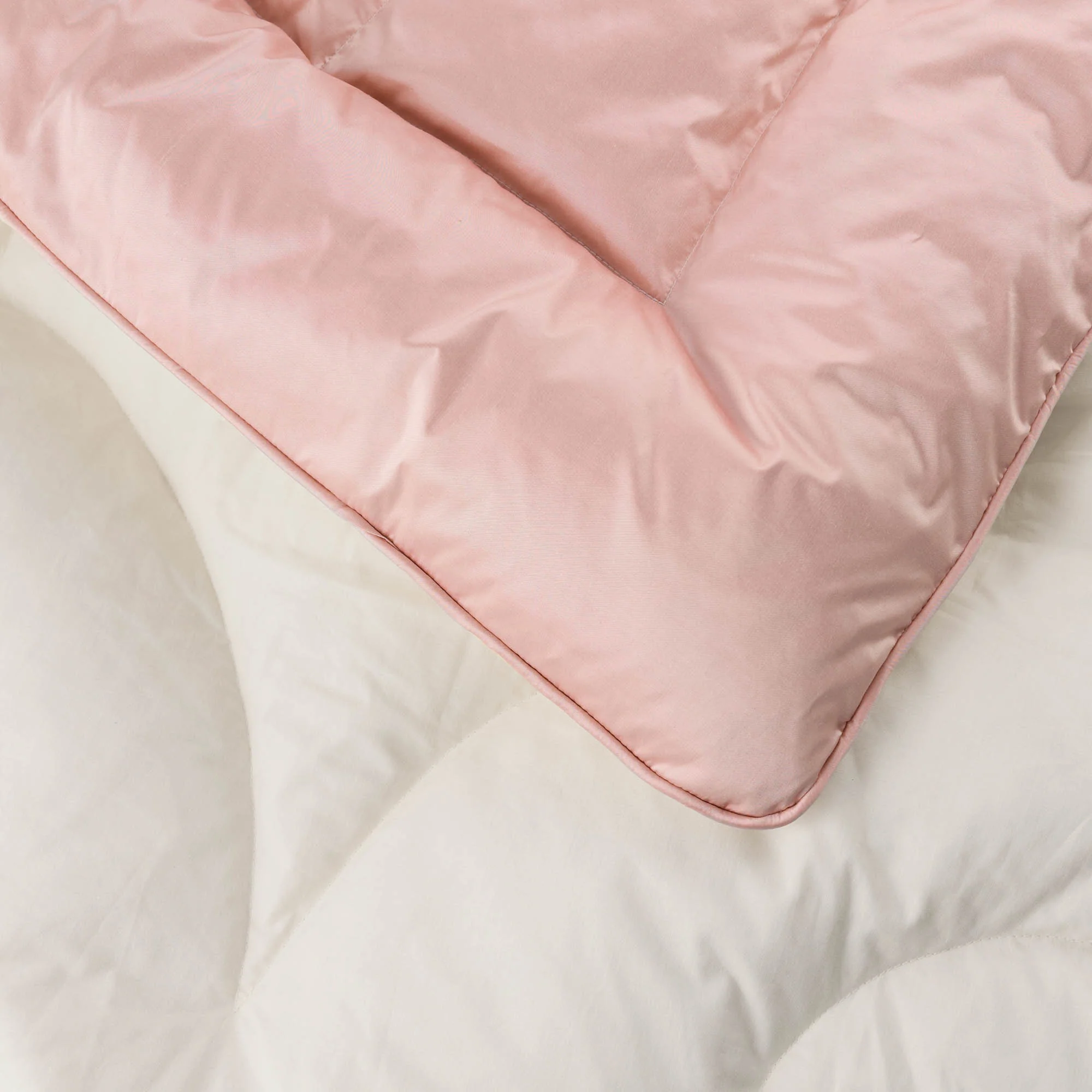 Pink Silk Eiderdown - Image 4