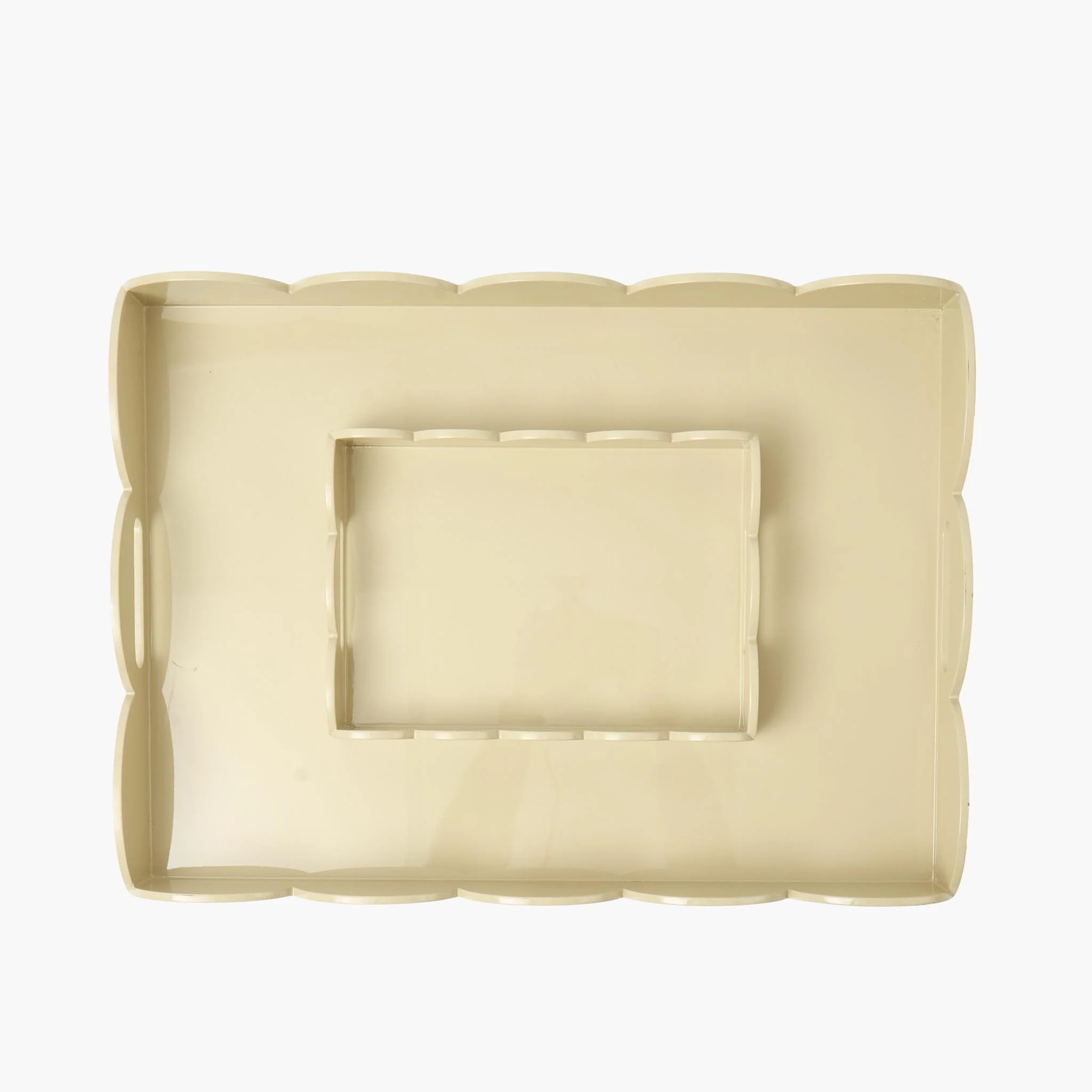 Putty Lacquer Scalloped Tray - Image 8