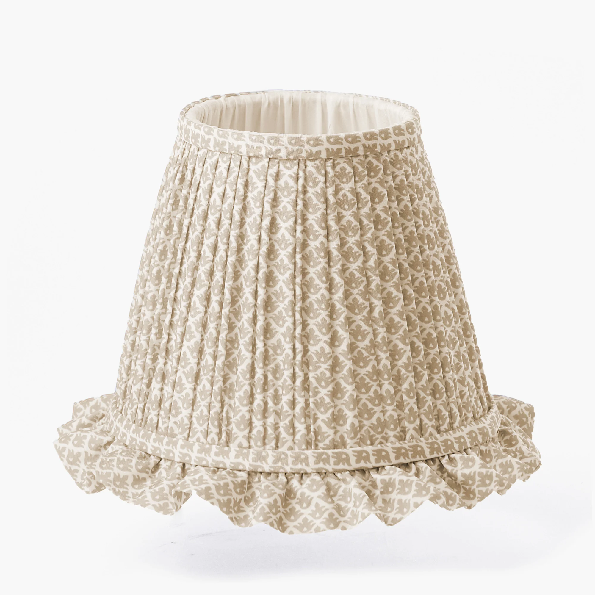 Rattan Ida Rechargeable Lamp with Putty Lotus Ruffle Shade - Image 8