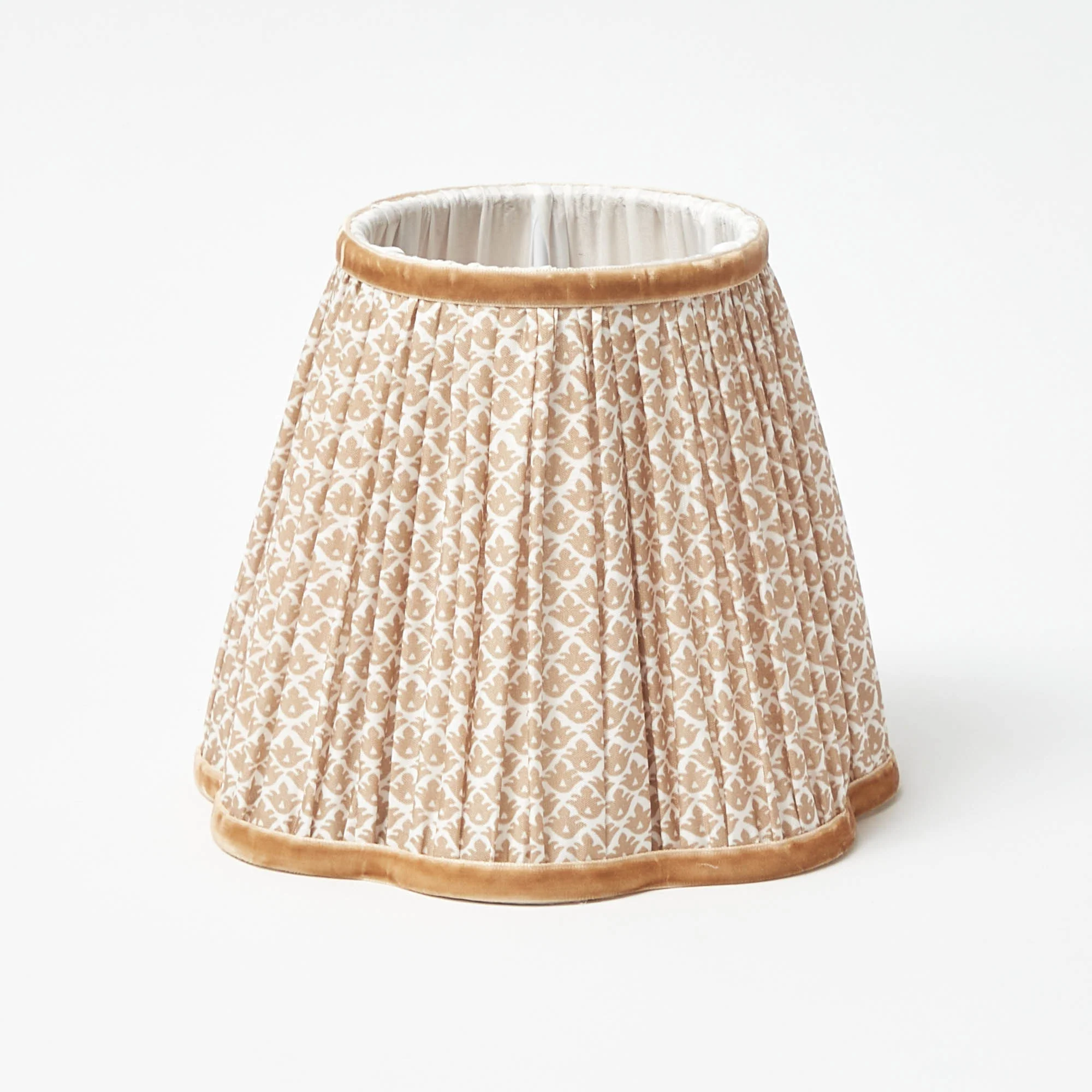 Square Rechargeable Lamp with Putty Lotus Shade (18cm) - Image 7