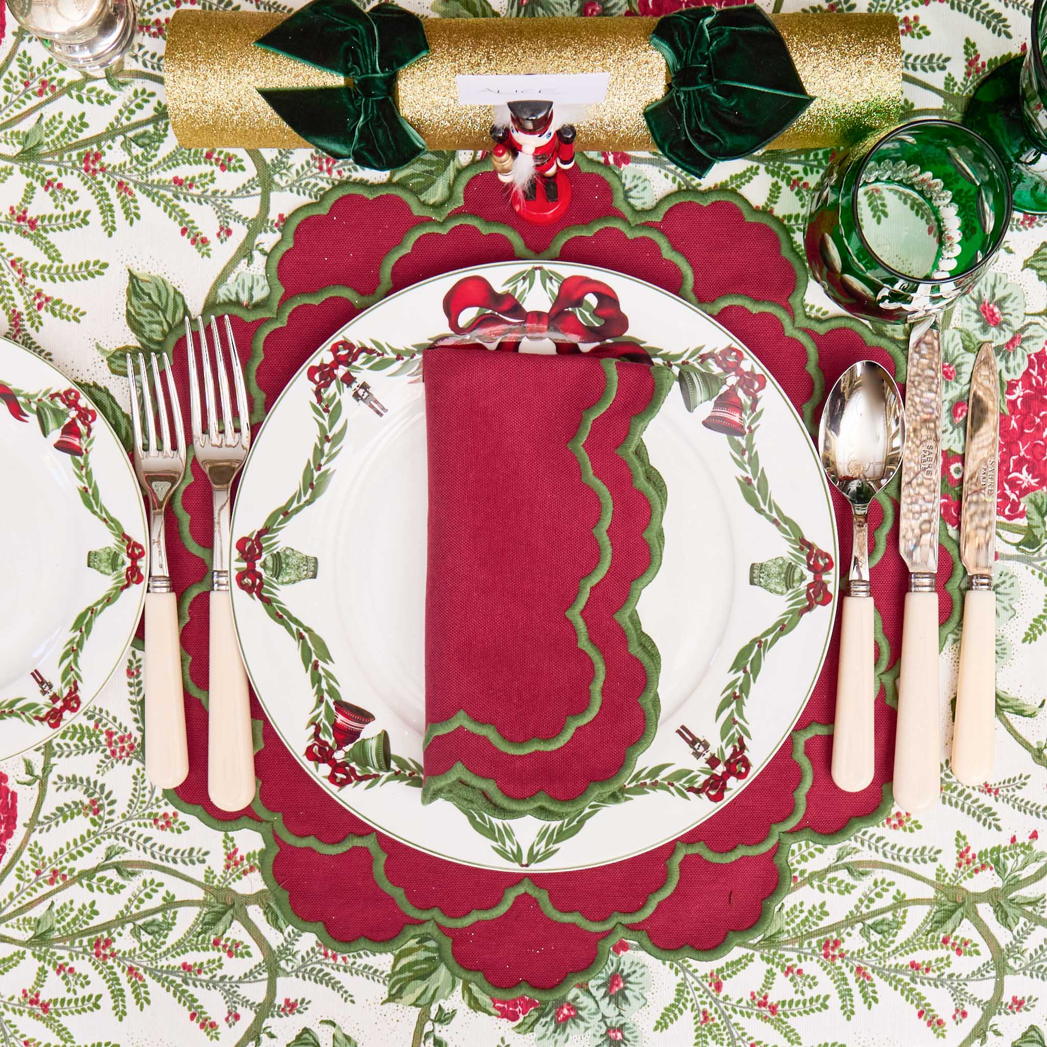 Red & Green Lady Isabella's Garden Tablecloth - Image 6