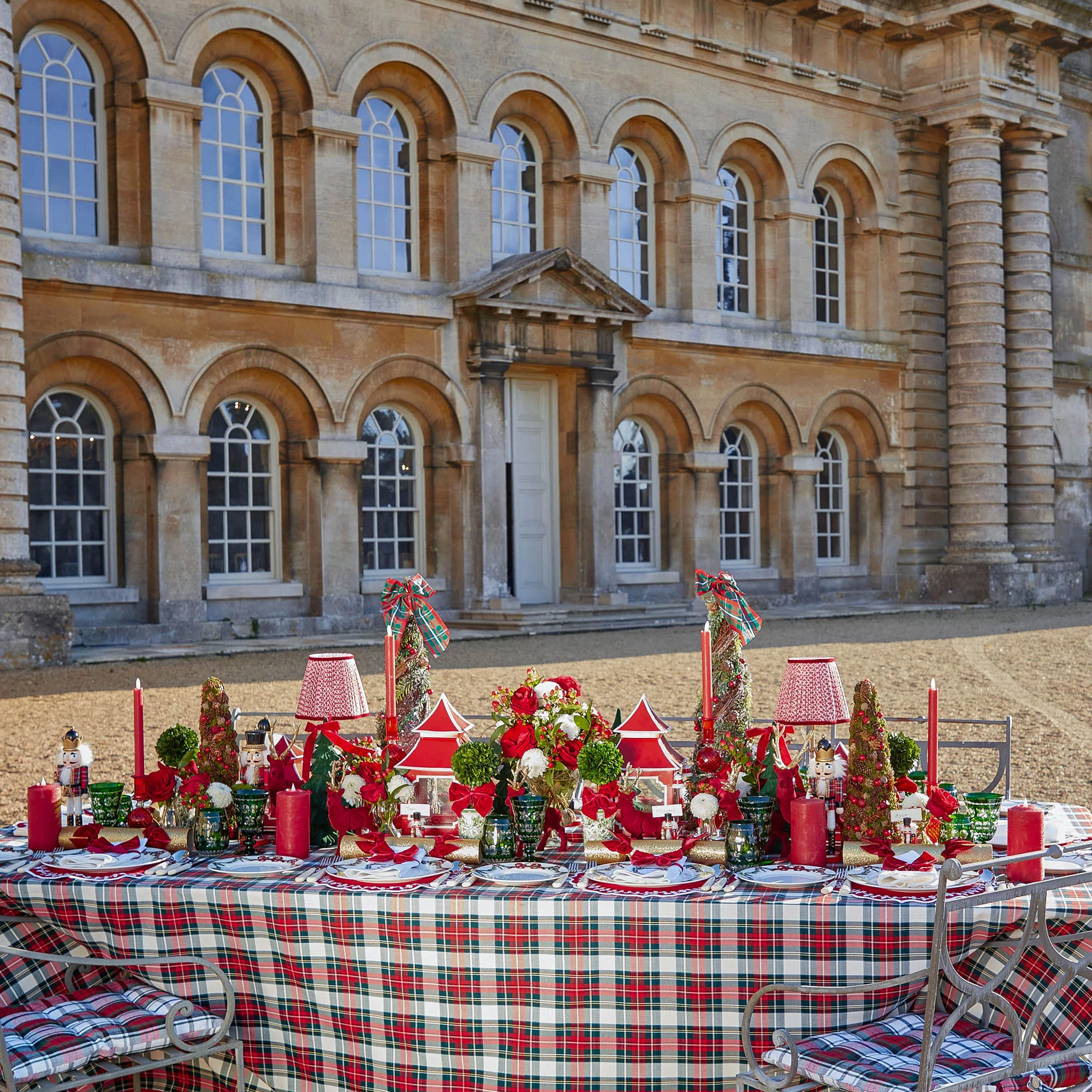 Red Bow Laurel Placemats & Napkins (Set of 4) - Image 7