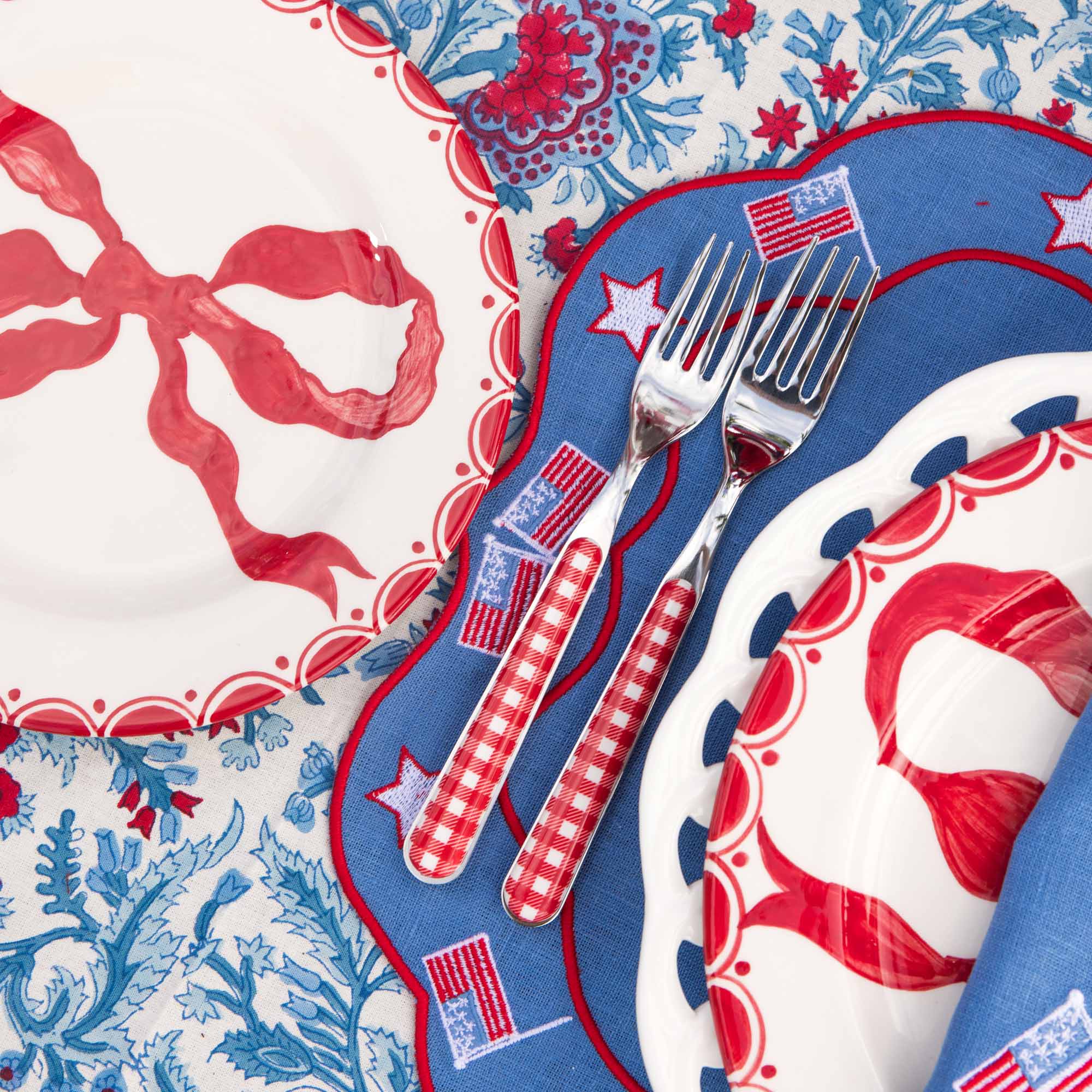 Marilyn Red Bow Starter Plate - Image 9