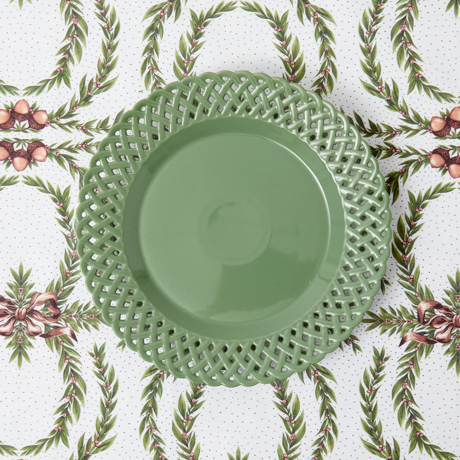 Sage Basketweave Starter Plate - Image 20