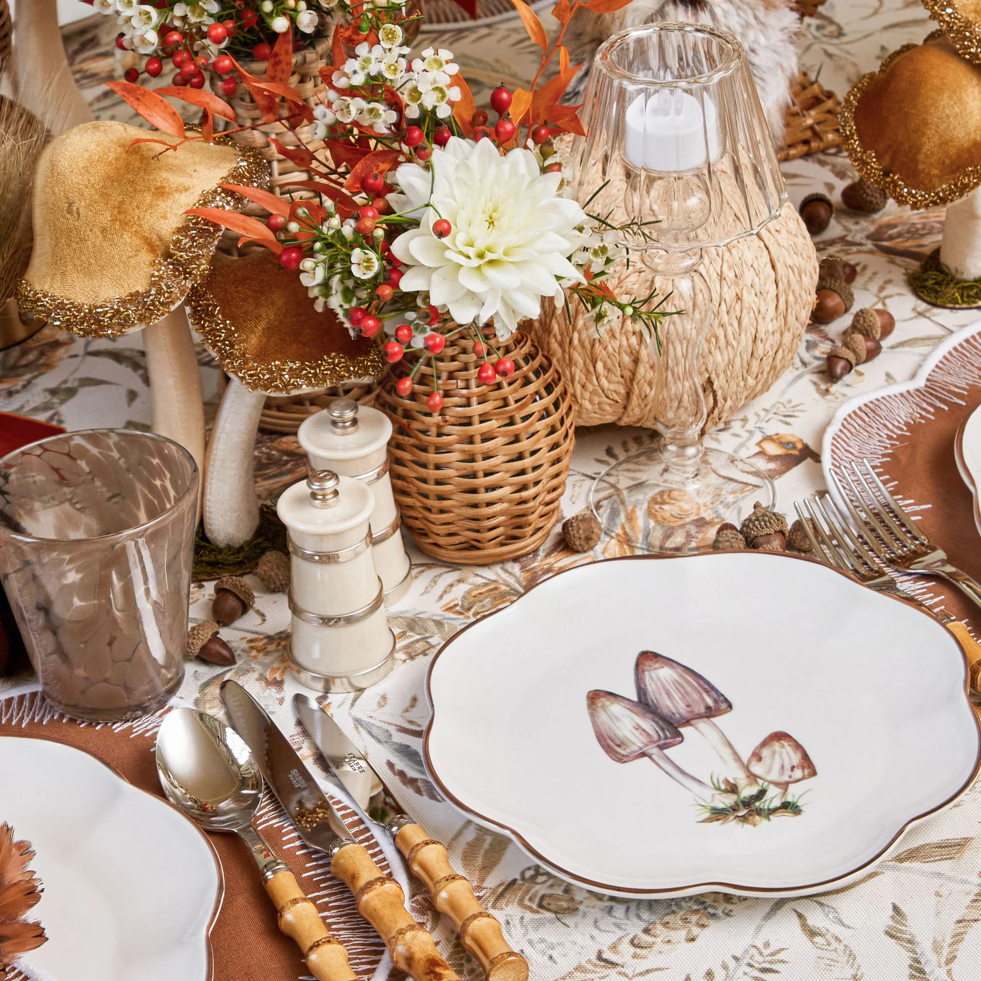 Scalloped Mushroom Starter Plates (Set of 4) - Image 16