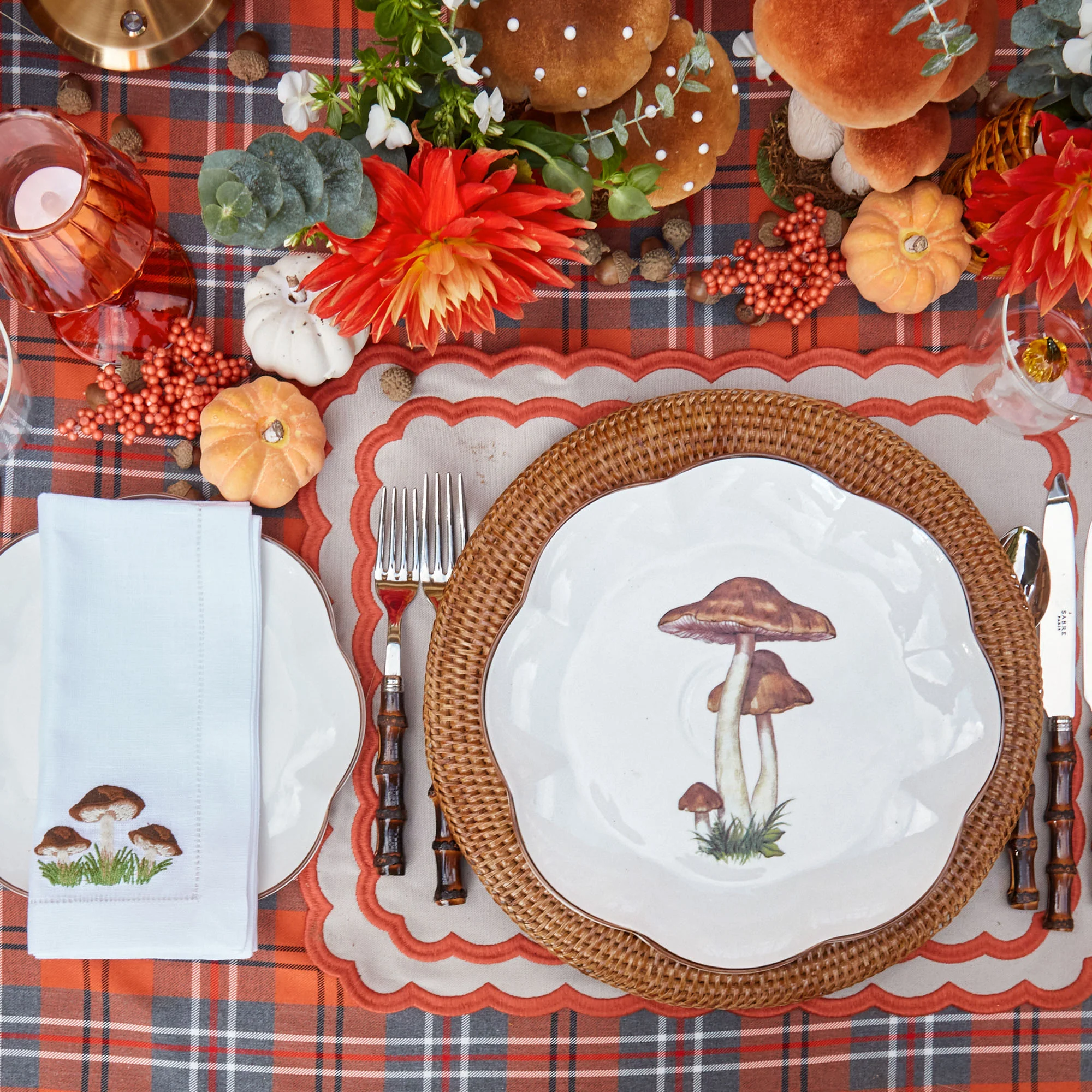 Scalloped Mushroom Dinner Plate - Image 28
