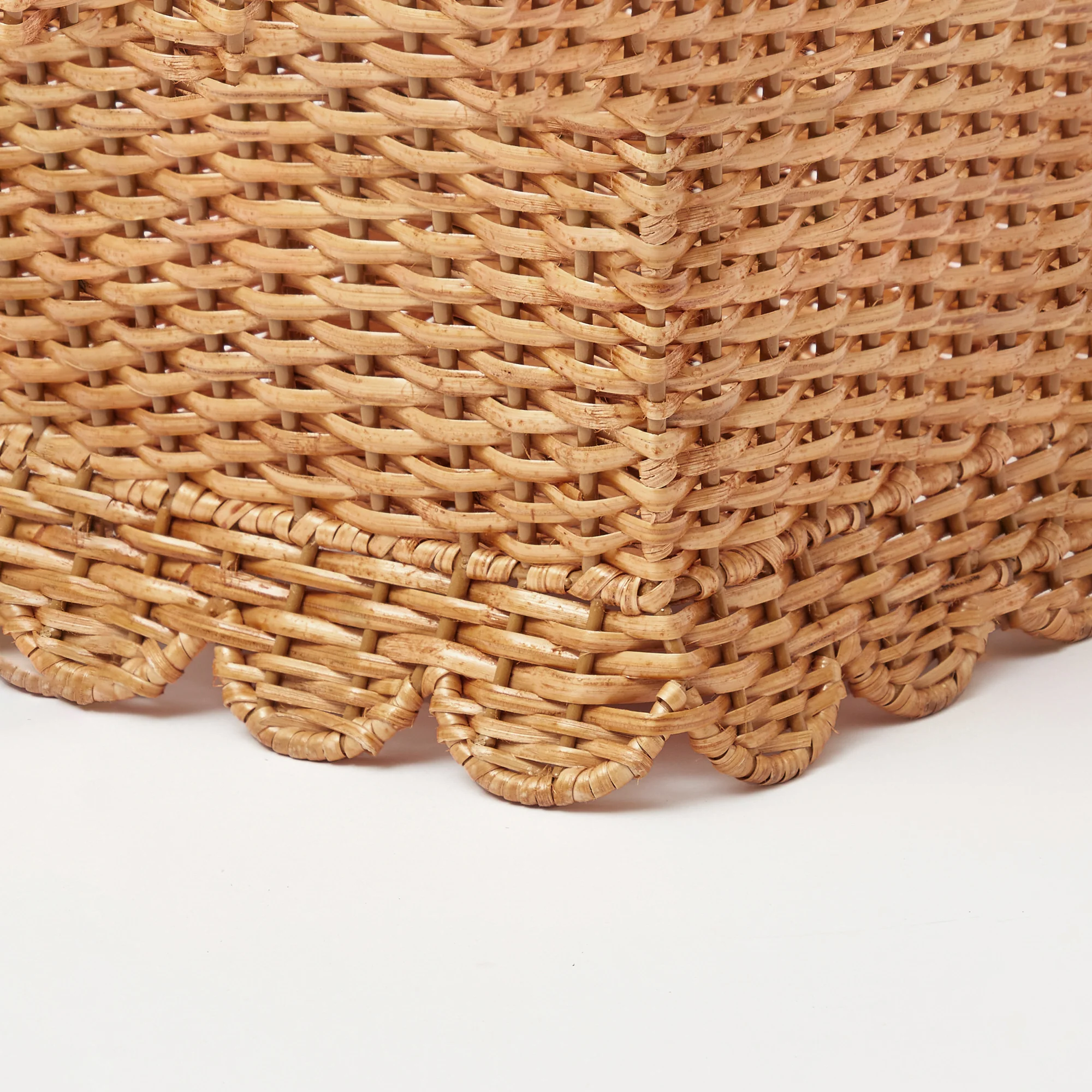 Scalloped Rattan Waste Paper Bin - Image 7