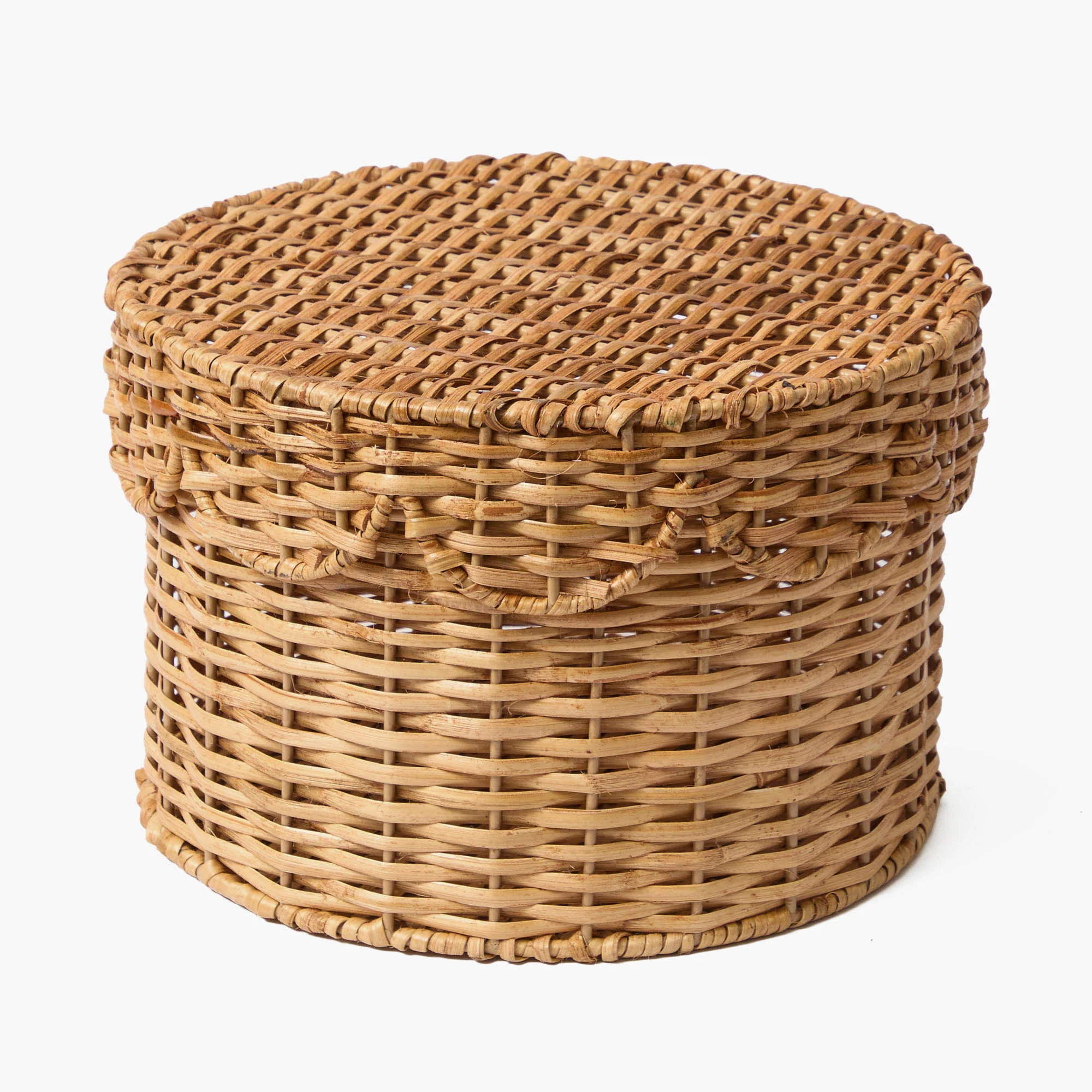 Scalloped Round Lidded Rattan Box - Large - Image 4