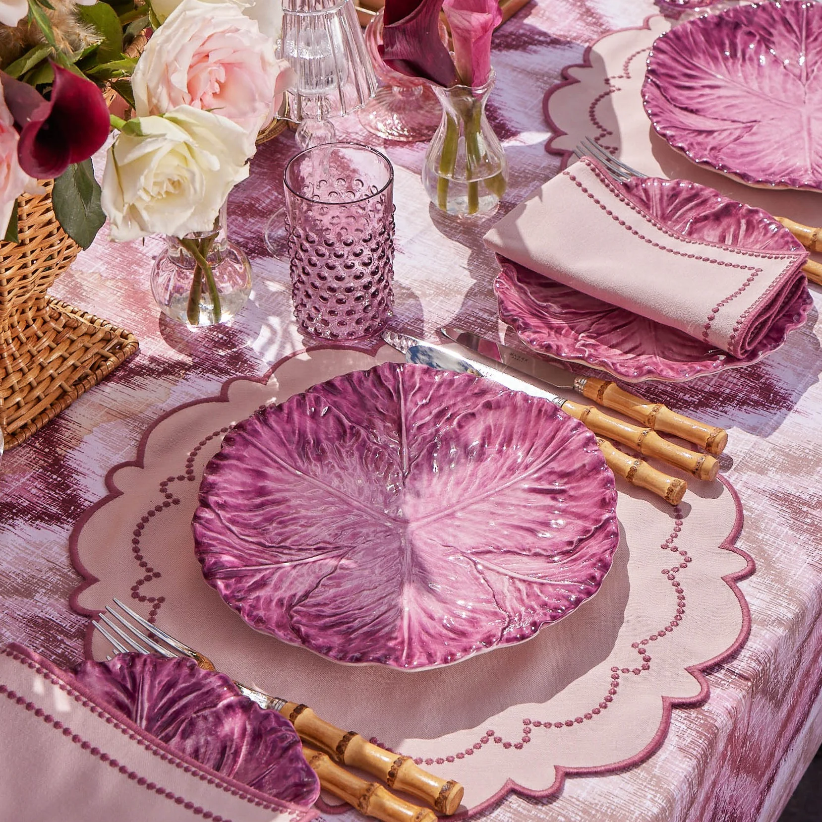 Aubergine Serena Cabbage Dinner Plate - Image 24