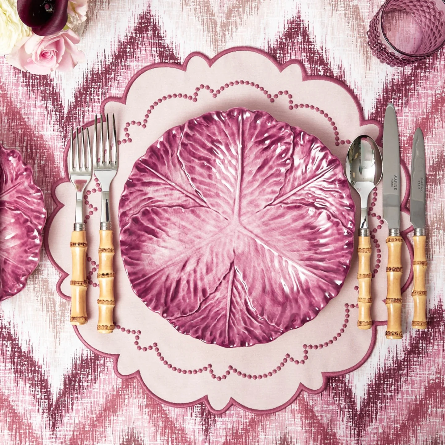 Aubergine Serena Cabbage Dinner Plate - Image 25