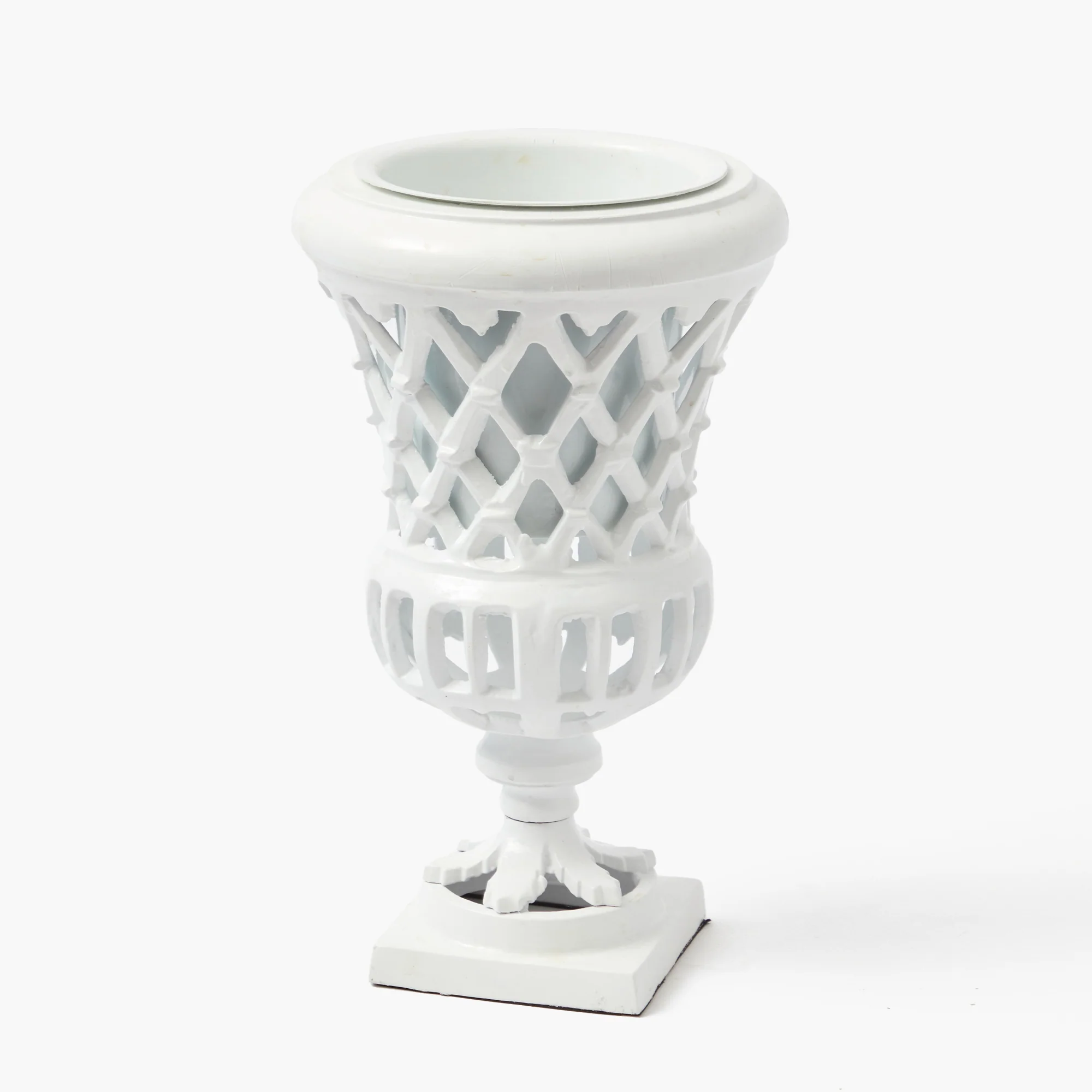 Small Adelaide White Lattice Urn Vase - Image 12