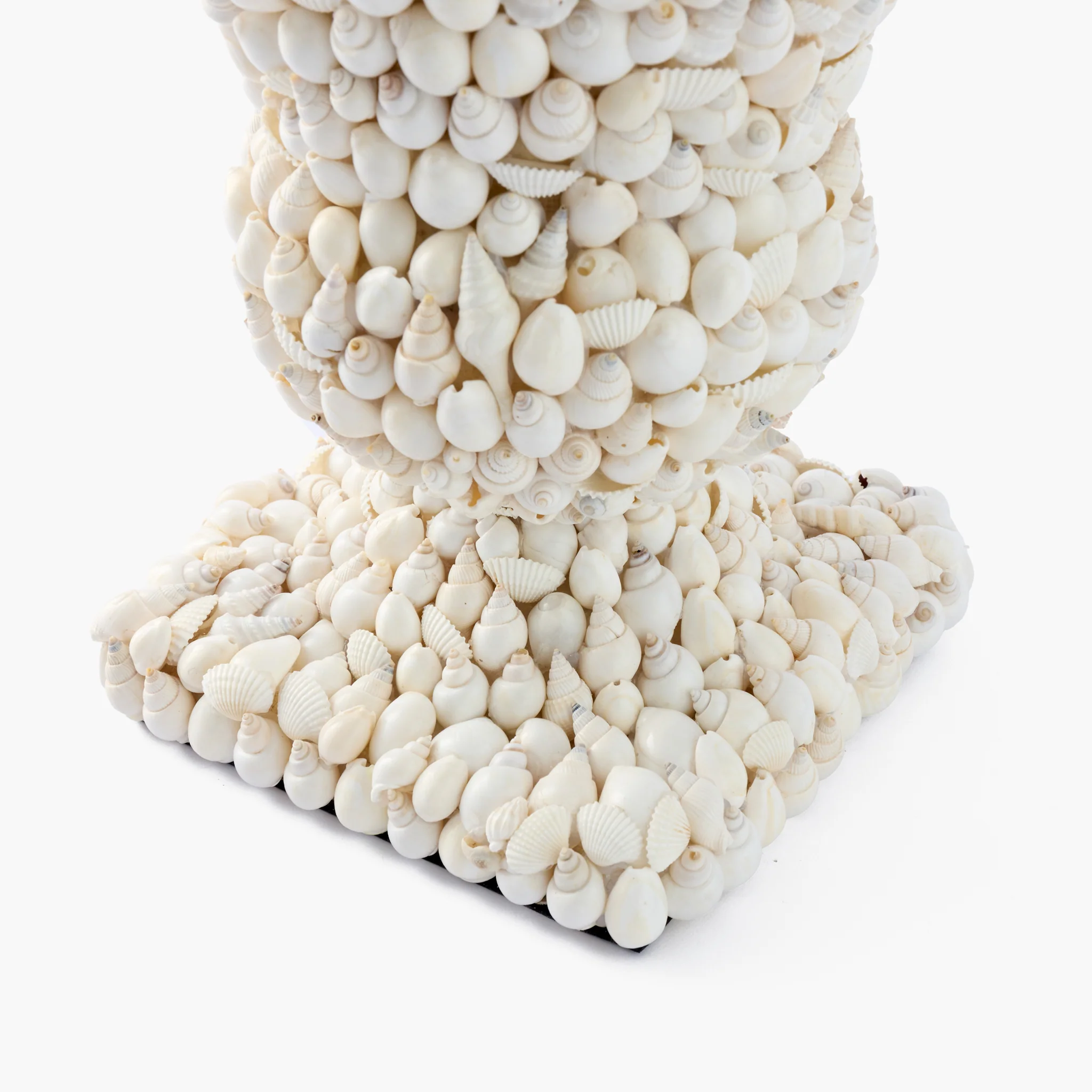 Small Shell Urn Vase - Image 3