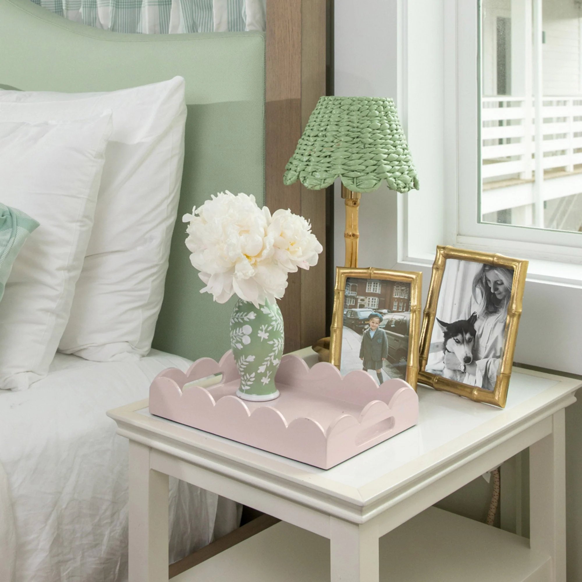 Soft Pink Small Scalloped Lacquer Tray - Image 10