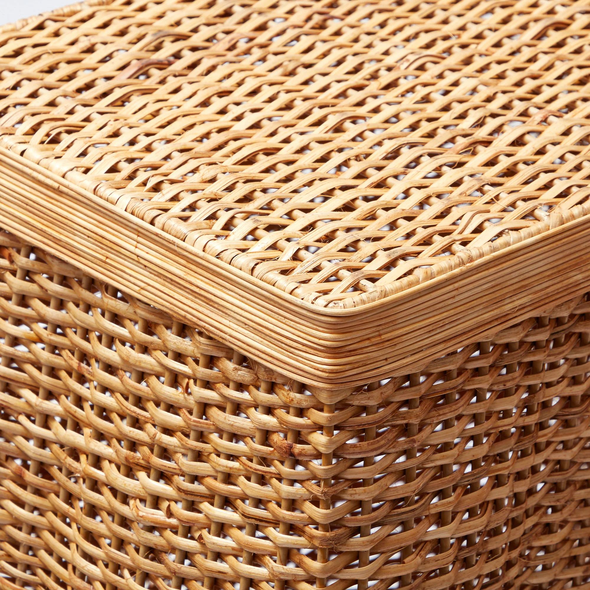 Small Vivienne Rattan Scalloped Console Table - Image 4