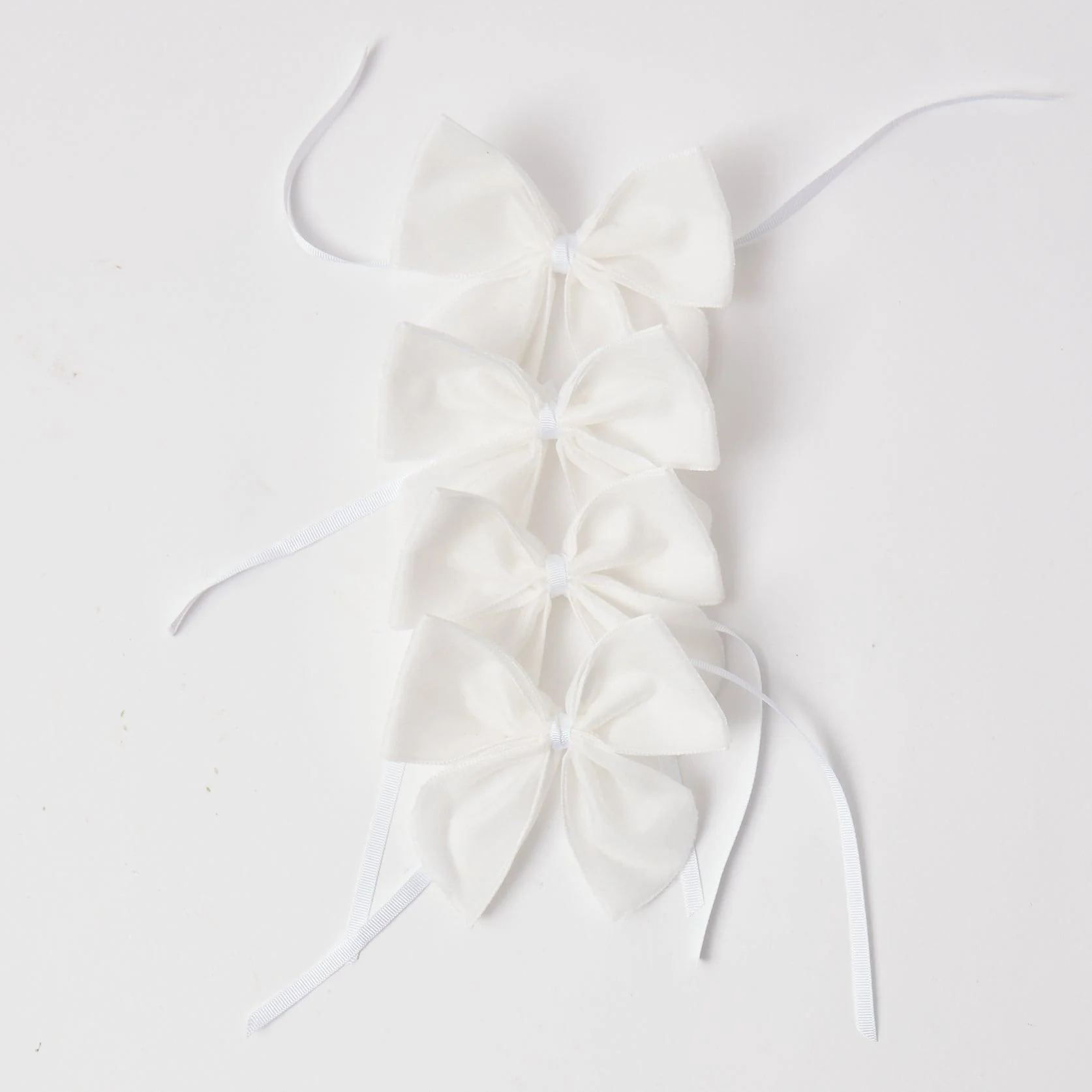 Snow White Velvet Napkin Bows (Set of 4) - Image 12