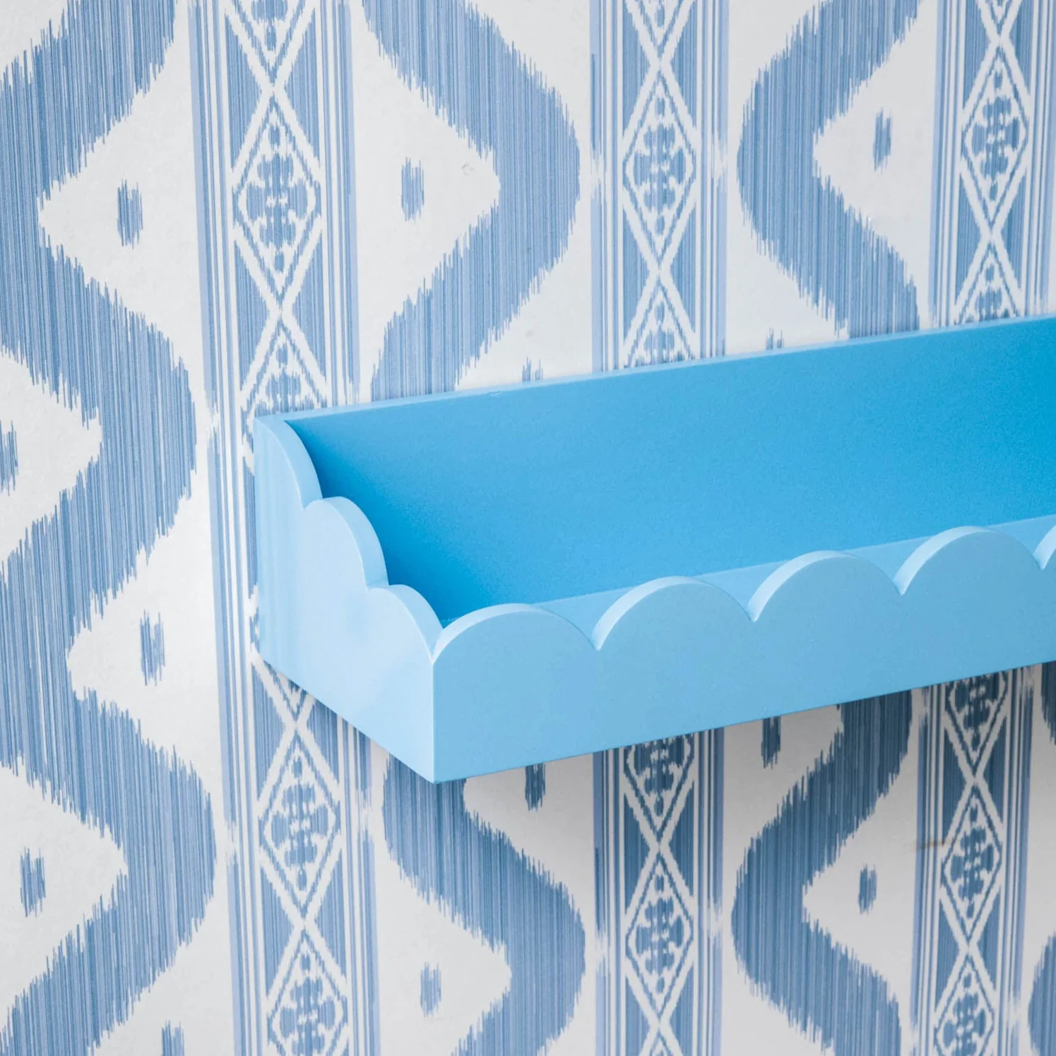 Soft Blue Scalloped Lacquer Shelf - Image 3