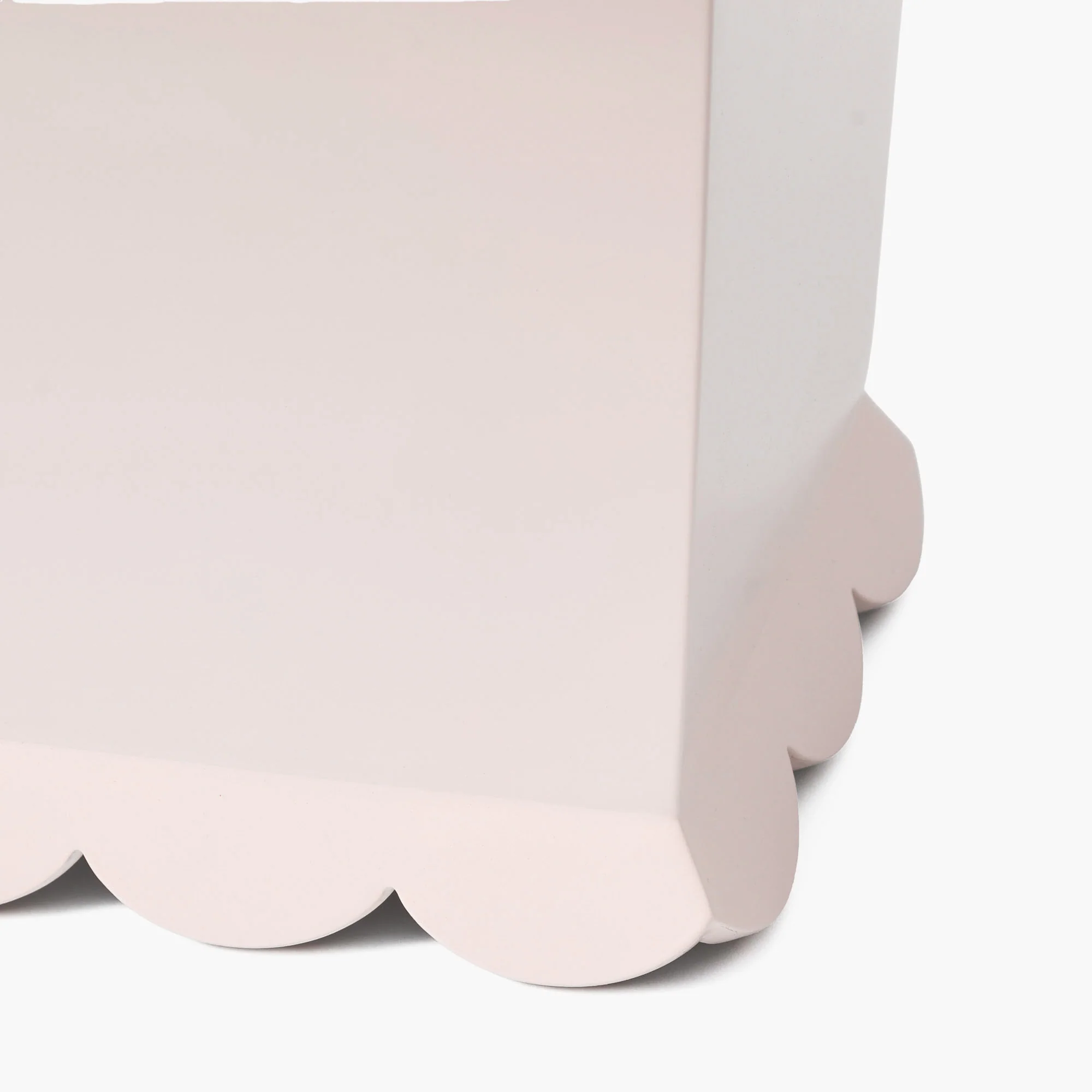 Soft Pink Scalloped Lacquer Waste Paper Bin - Image 7