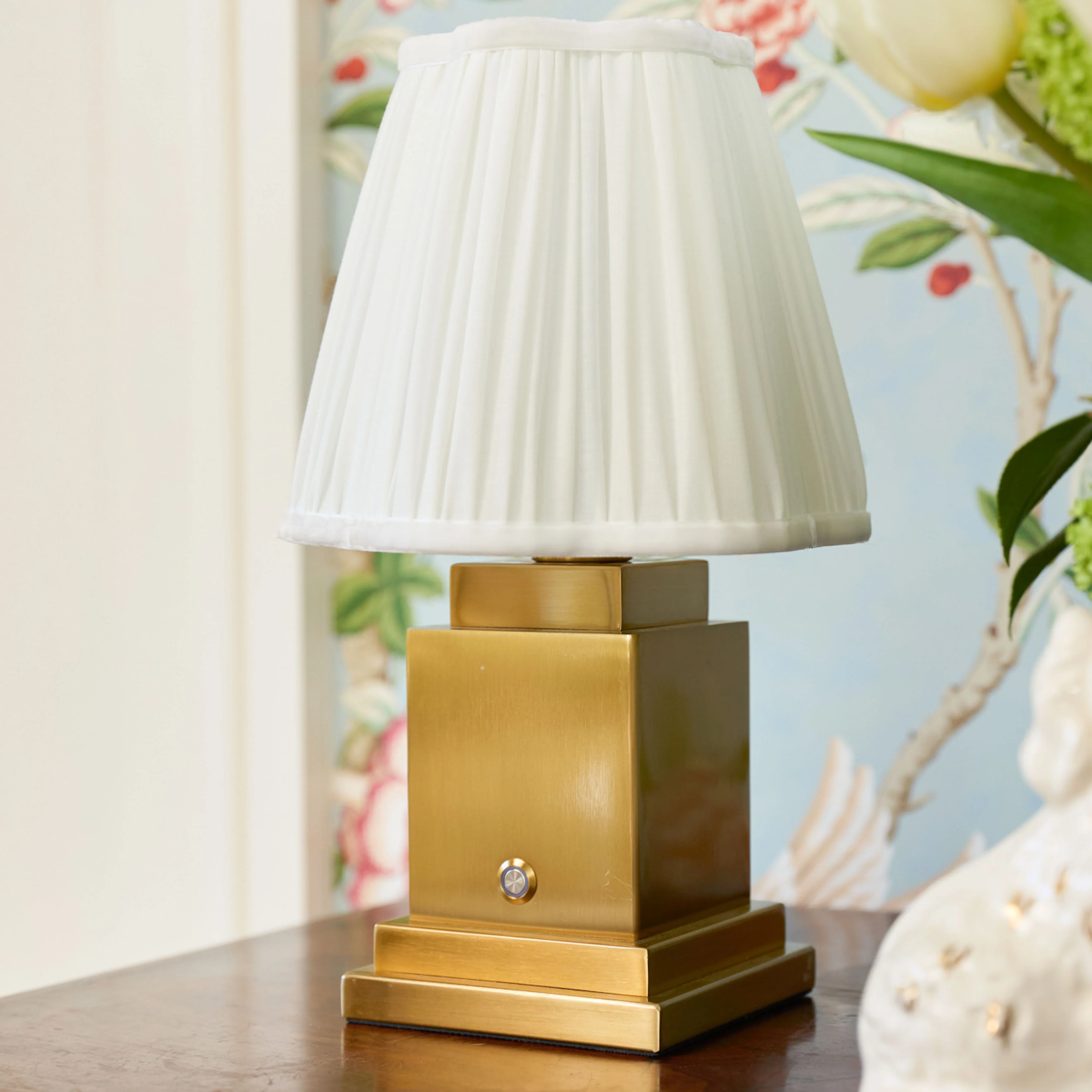 Square Rechargeable Lamp with Cream Shade (18cm) - Image 6
