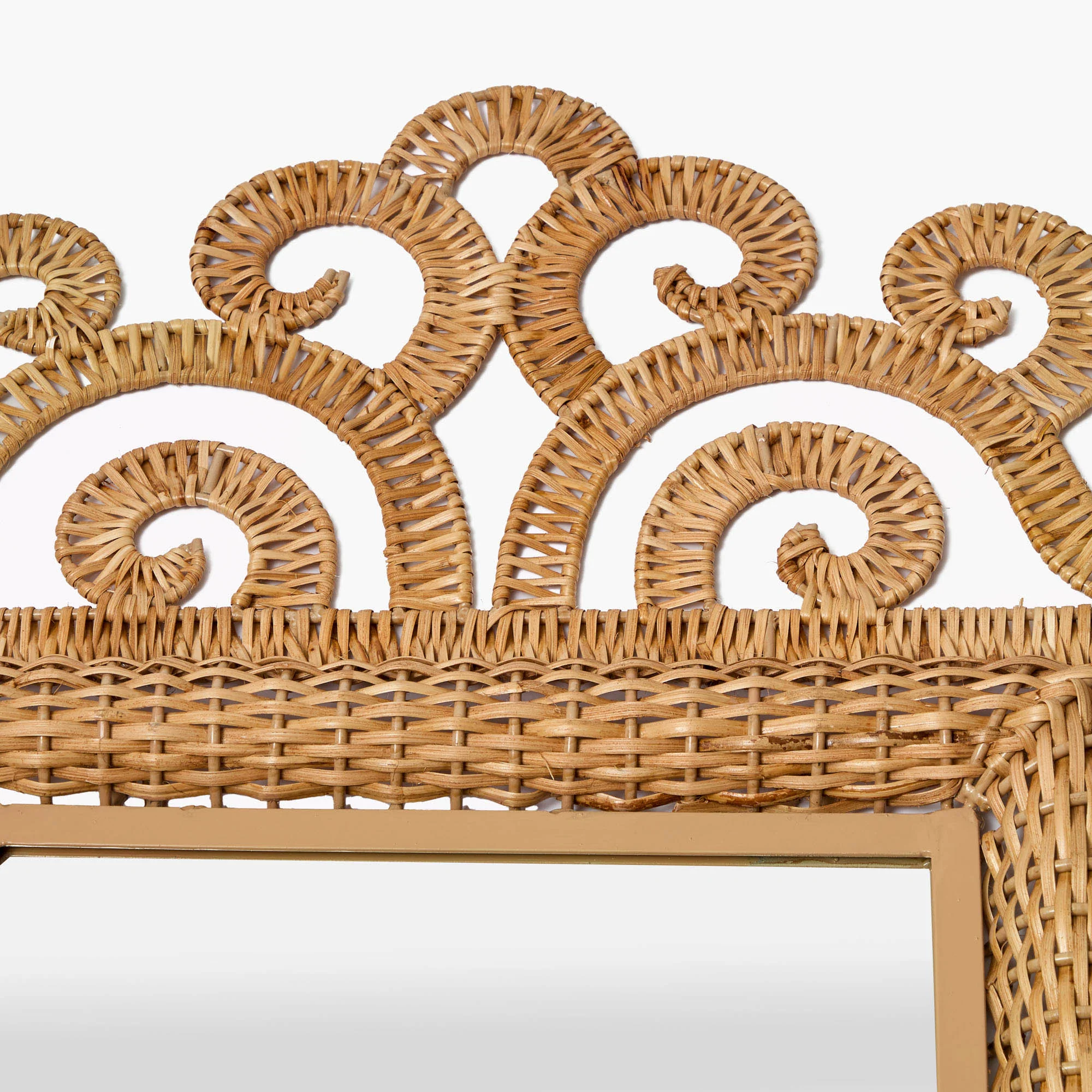 The Medium Grand Rattan Mirror - Image 5