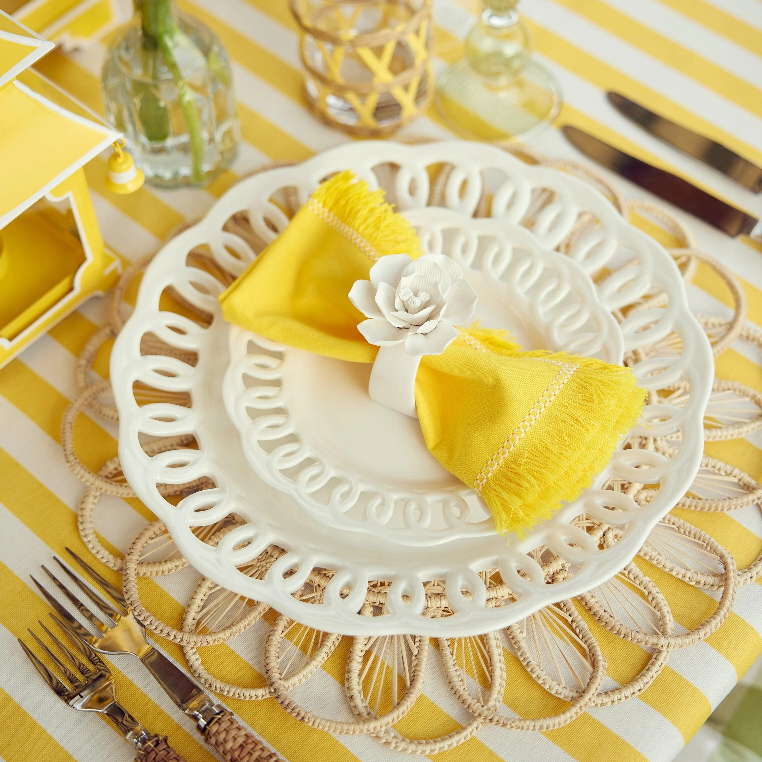White Lace Dinner Plates (Set of 4) - Image 14